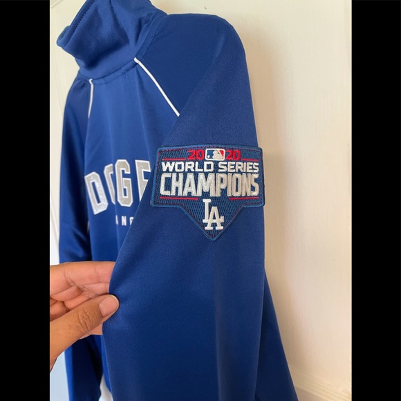 Los Angeles Dodgers Sweater - Picture 4 of 12